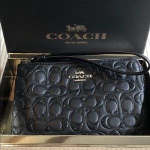 COACH Wristlet Black